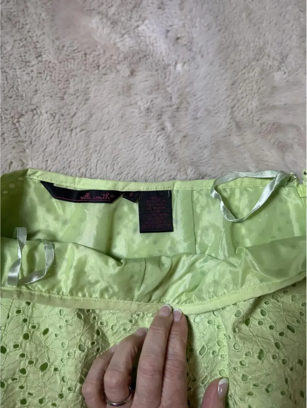 Willie Smith Light Green Eyelet Lace Skirt SZ 6‎